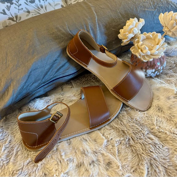 Zeazoo Women’s Brown Leather Sandals - Picture 1 of 6